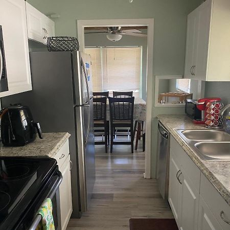 3 Bedroom House Fenced Backyard Private Patio Areas Grill Firepit Plenty Parking! Quick Access 10 Min To Beach Airport Delray West Palm Лейк-Ворт Екстер'єр фото