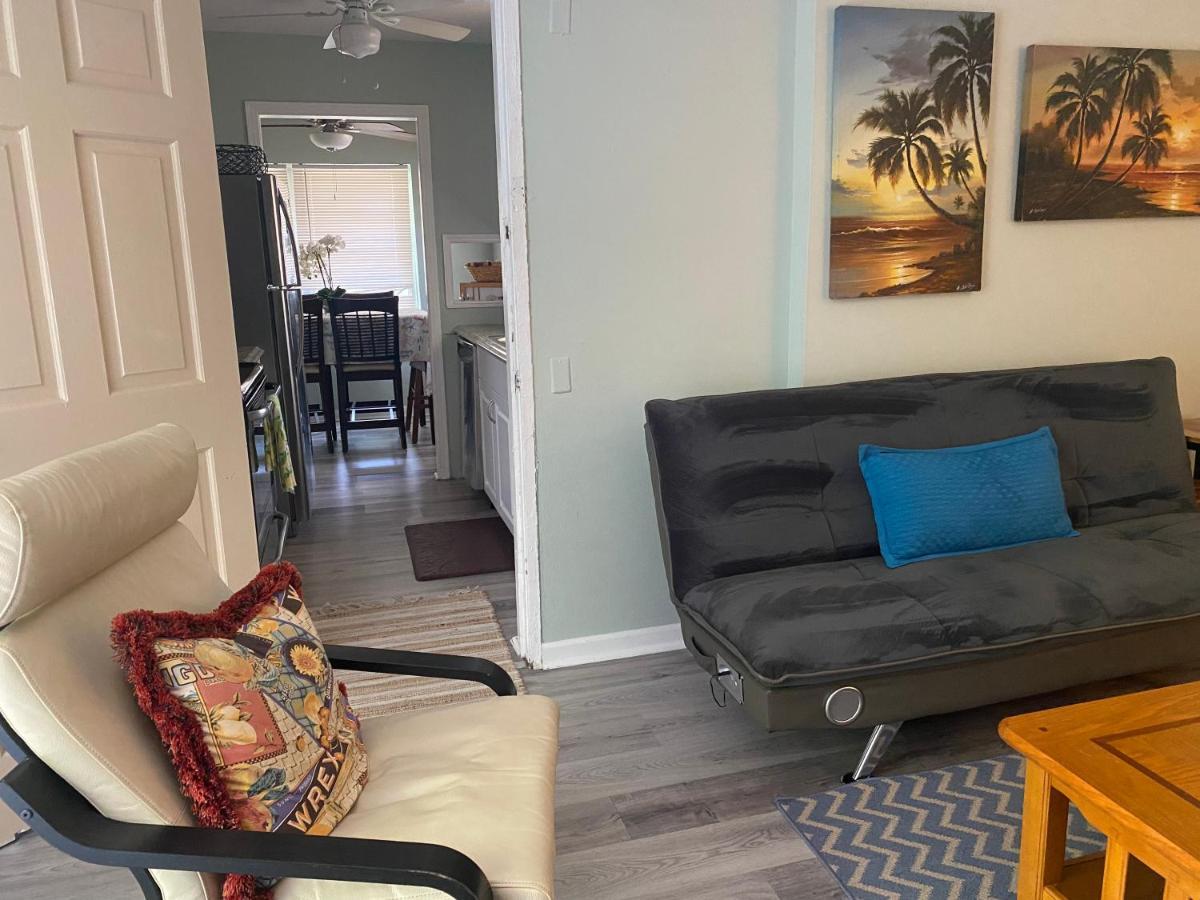 3 Bedroom House Fenced Backyard Private Patio Areas Grill Firepit Plenty Parking! Quick Access 10 Min To Beach Airport Delray West Palm Лейк-Ворт Екстер'єр фото
