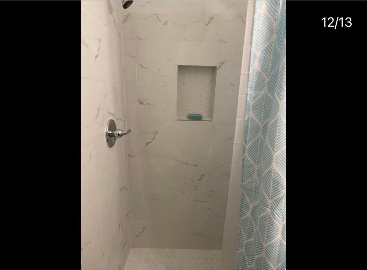 3 Bedroom House Fenced Backyard Private Patio Areas Grill Firepit Plenty Parking! Quick Access 10 Min To Beach Airport Delray West Palm Лейк-Ворт Екстер'єр фото