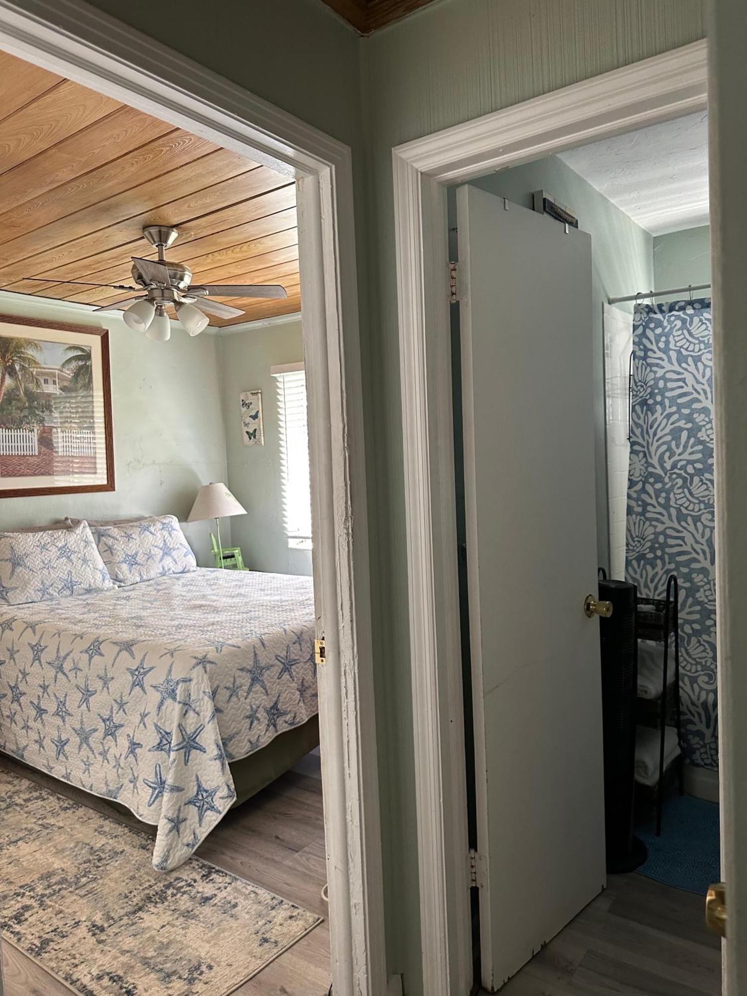 3 Bedroom House Fenced Backyard Private Patio Areas Grill Firepit Plenty Parking! Quick Access 10 Min To Beach Airport Delray West Palm Лейк-Ворт Екстер'єр фото