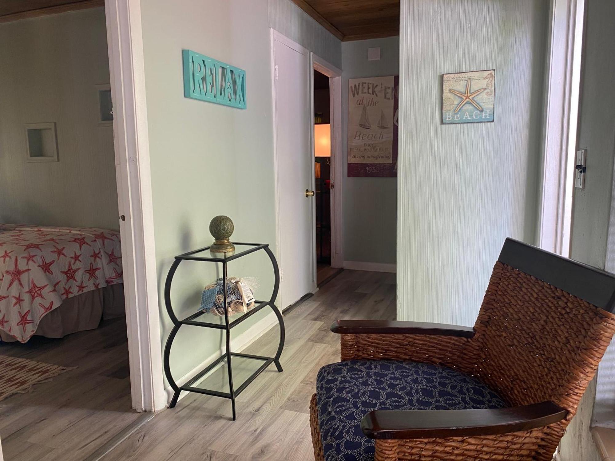 3 Bedroom House Fenced Backyard Private Patio Areas Grill Firepit Plenty Parking! Quick Access 10 Min To Beach Airport Delray West Palm Лейк-Ворт Екстер'єр фото
